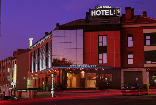 Hotel Torre de Sila Tordesillas Exterior foto